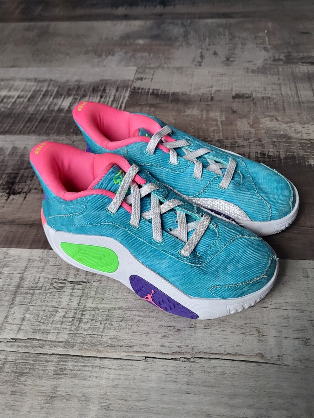 Jordan Tatum 2 Wave Runner Size 13C HJ7382-303 GS Green Pink Basketball Girl